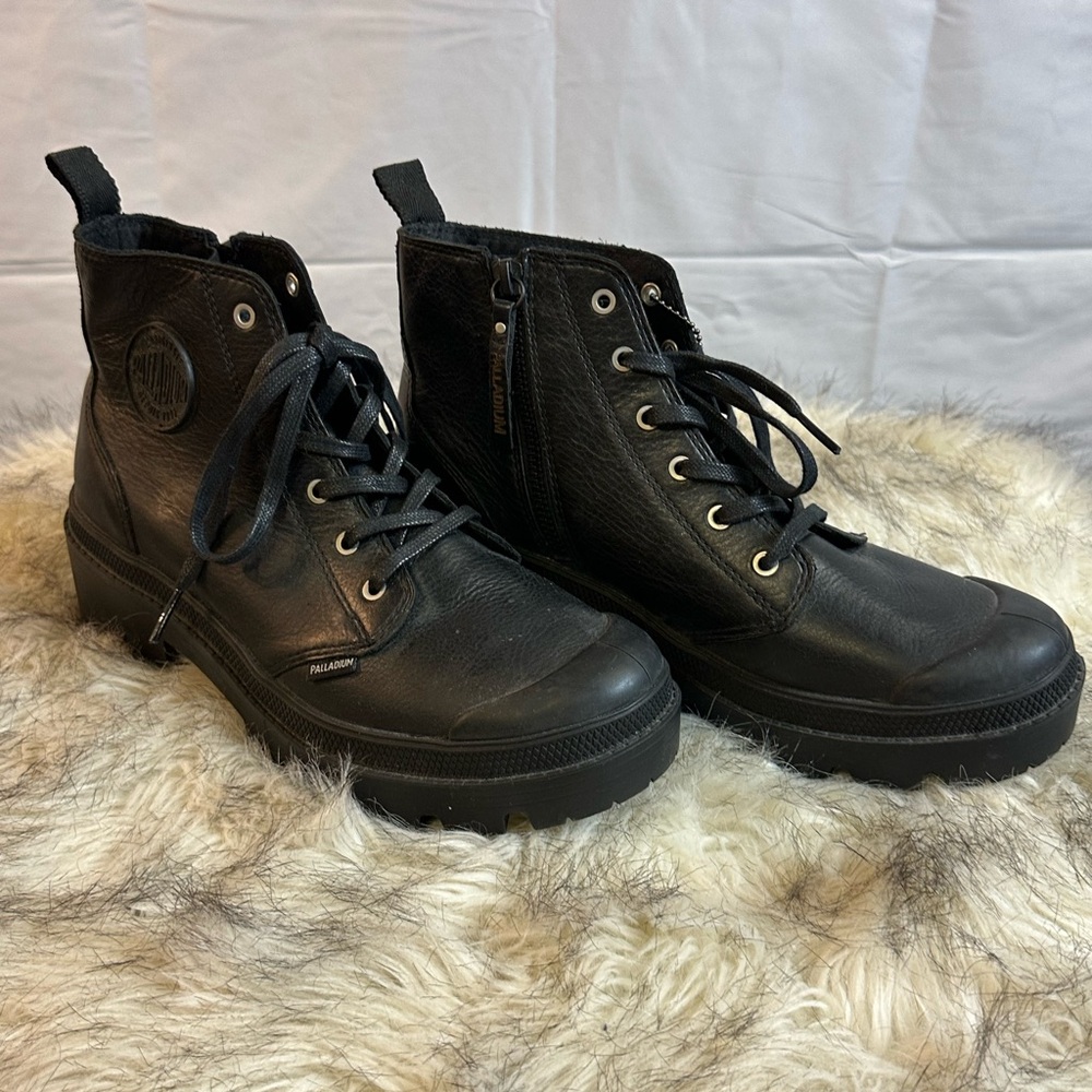 Palladium Pampa ankle boot unisex leather zip up brand new w/tags size 9